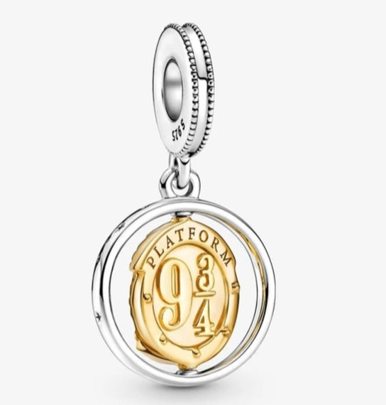 Platform 925 silver charm
