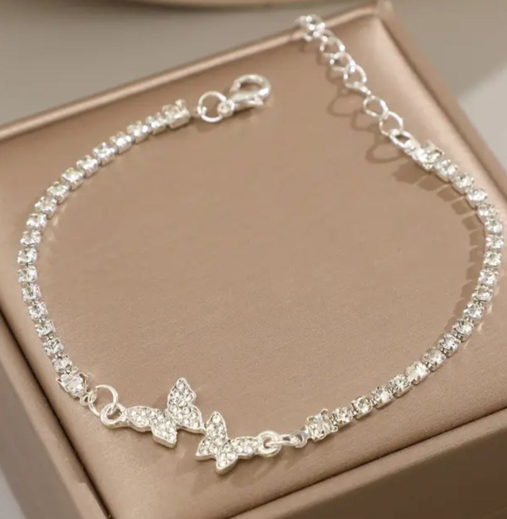 Adjustable butterfly bracelet