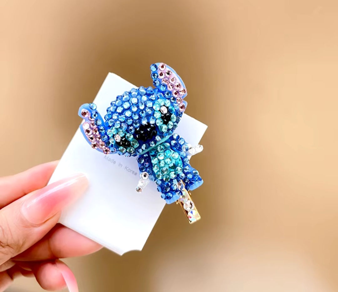 Crystal alien hair clip
