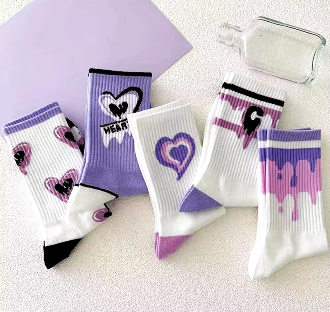 5 pairs of socks