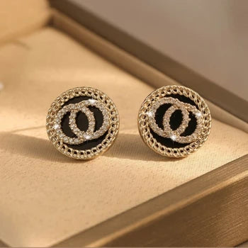 Double circle stud earrings