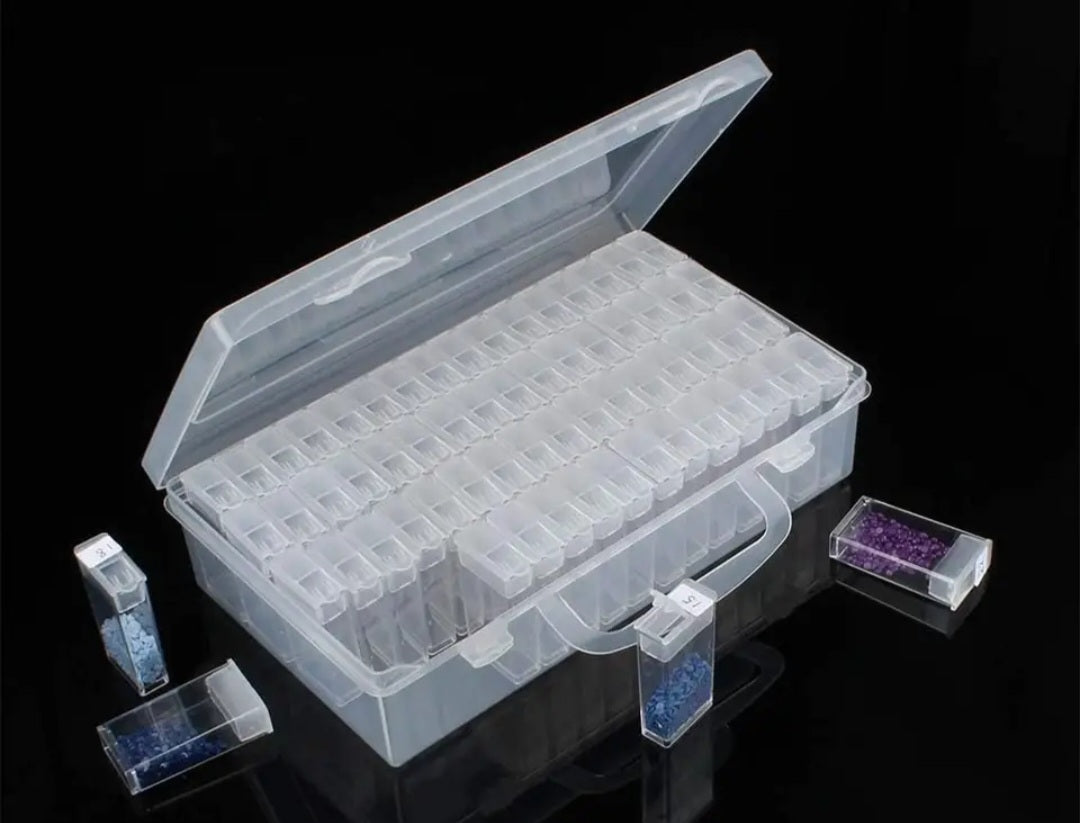 32 grid storage container