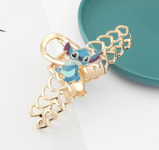 Alien hair clip