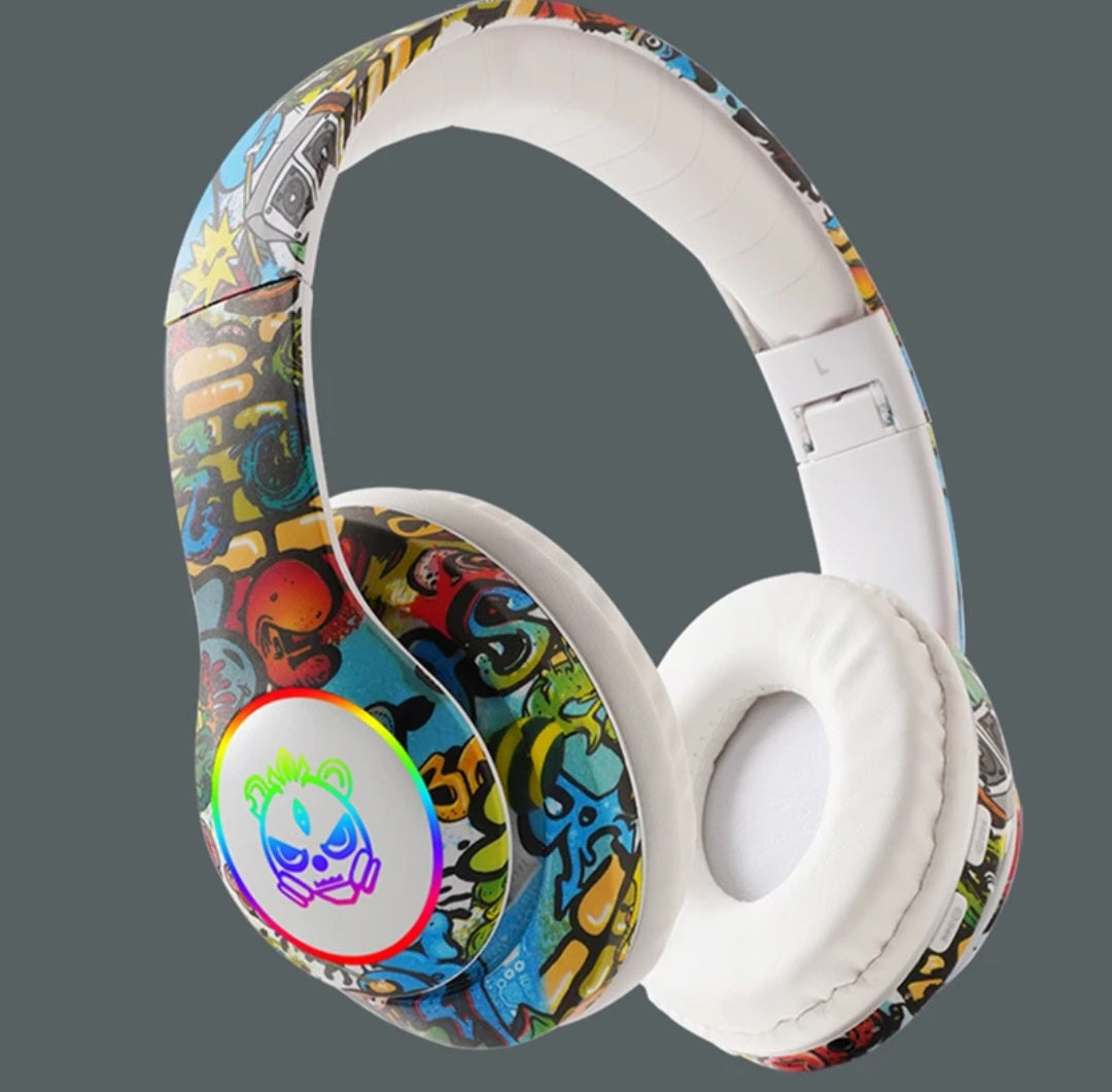Light up foldable headphones
