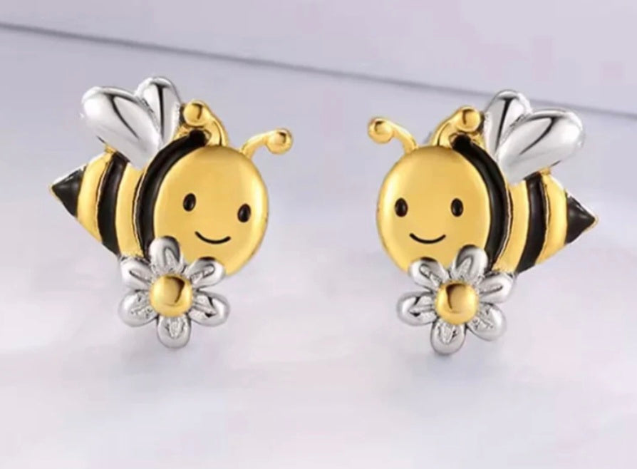 Bee stud earrings