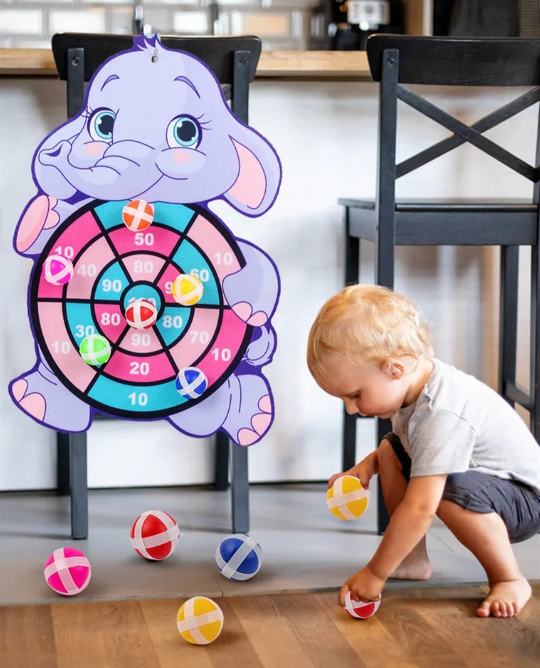 Sticky ball dartboard