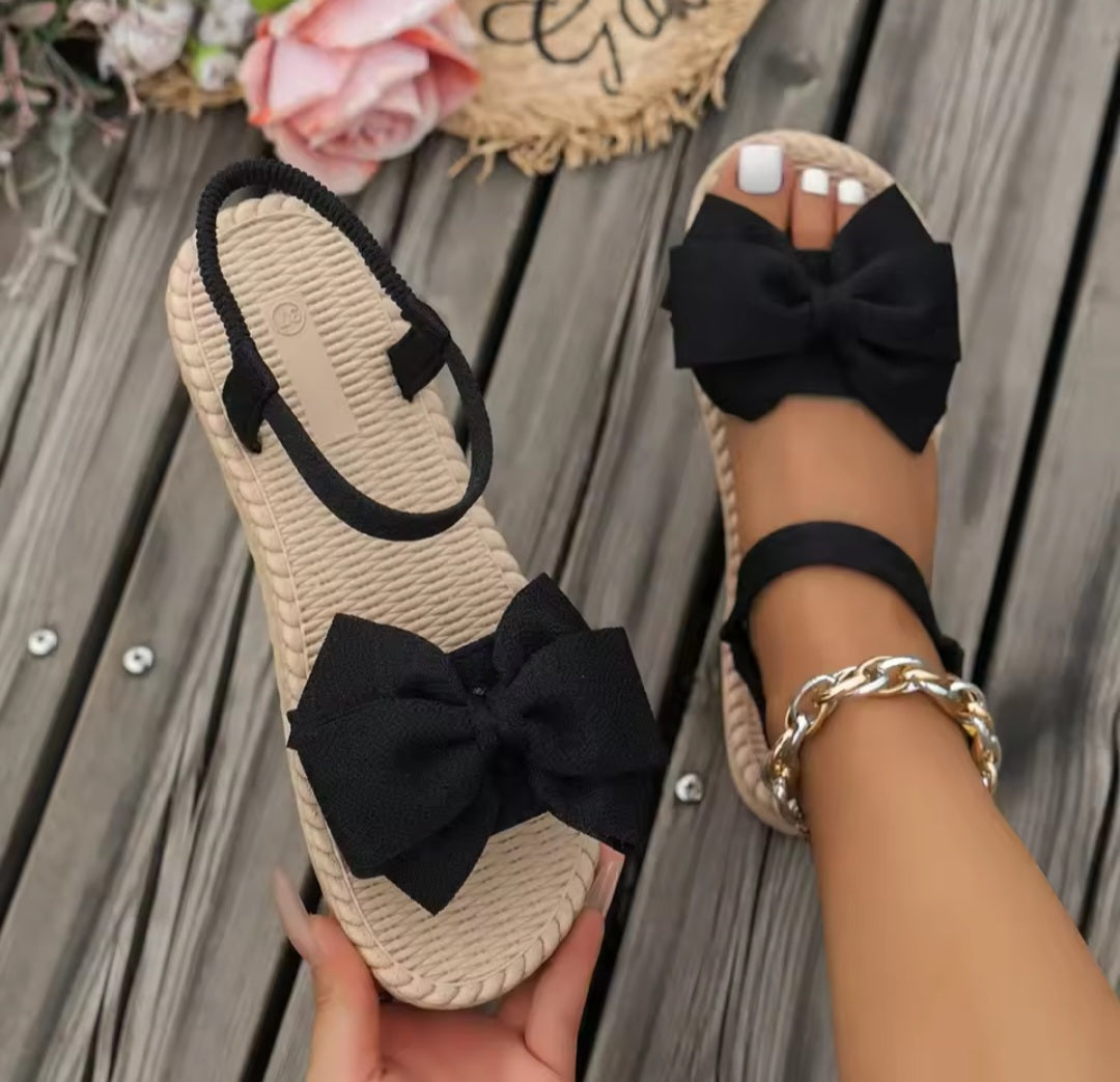 Bow sandals